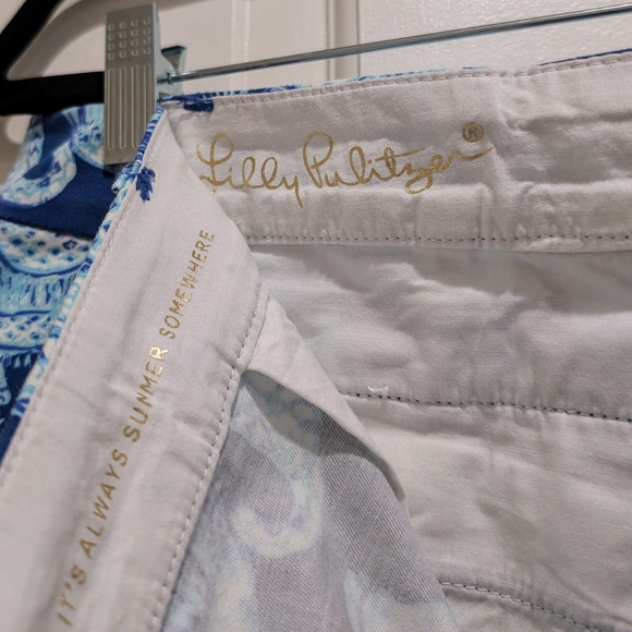 Lilly Pulitzer / Blue & White Elephant Deep Indigo Joy Ride Jayne 7” Shorts - Picture 4 of 6